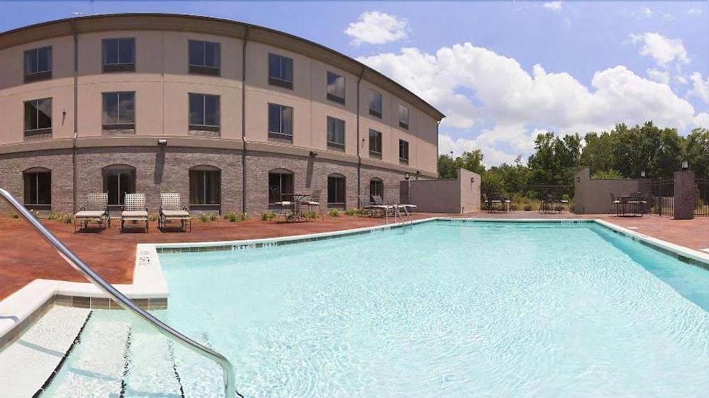 Holiday Inn Express Hotel & Suites Opelika Auburn By Ihg Екстериор снимка