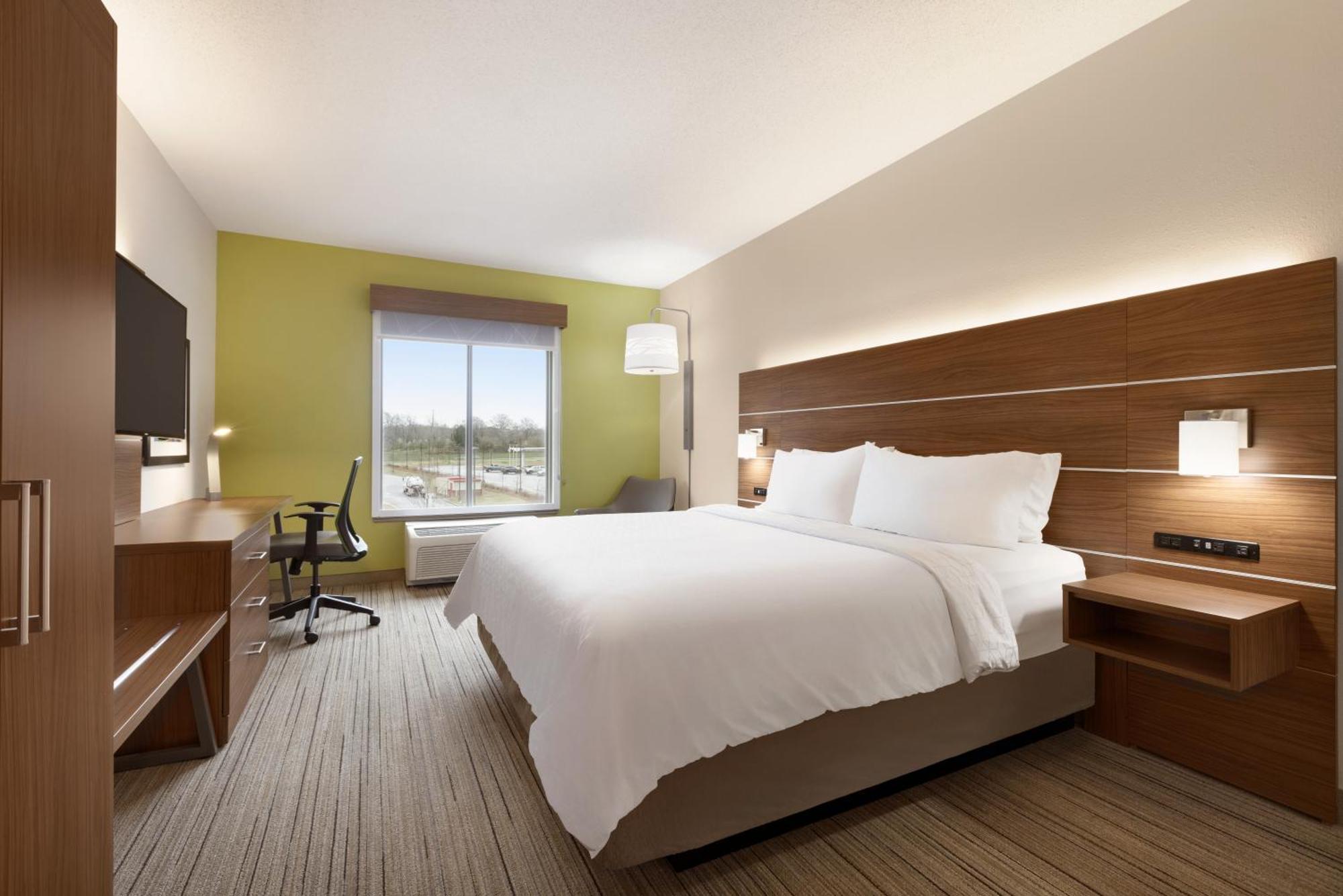 Holiday Inn Express Hotel & Suites Opelika Auburn By Ihg Екстериор снимка
