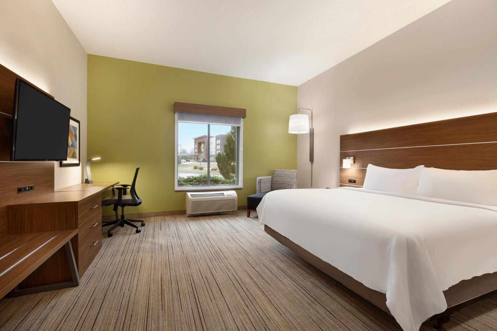 Holiday Inn Express Hotel & Suites Opelika Auburn By Ihg Екстериор снимка