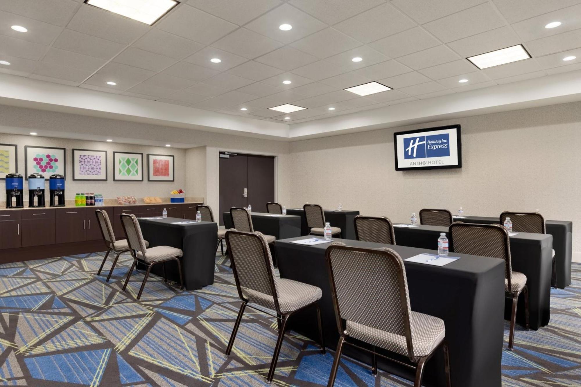 Holiday Inn Express Hotel & Suites Opelika Auburn By Ihg Екстериор снимка