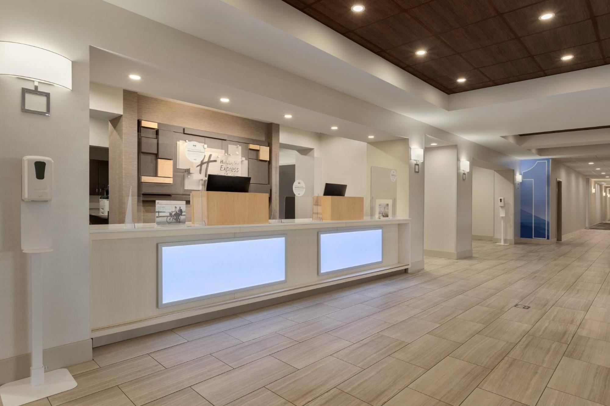 Holiday Inn Express Hotel & Suites Opelika Auburn By Ihg Екстериор снимка