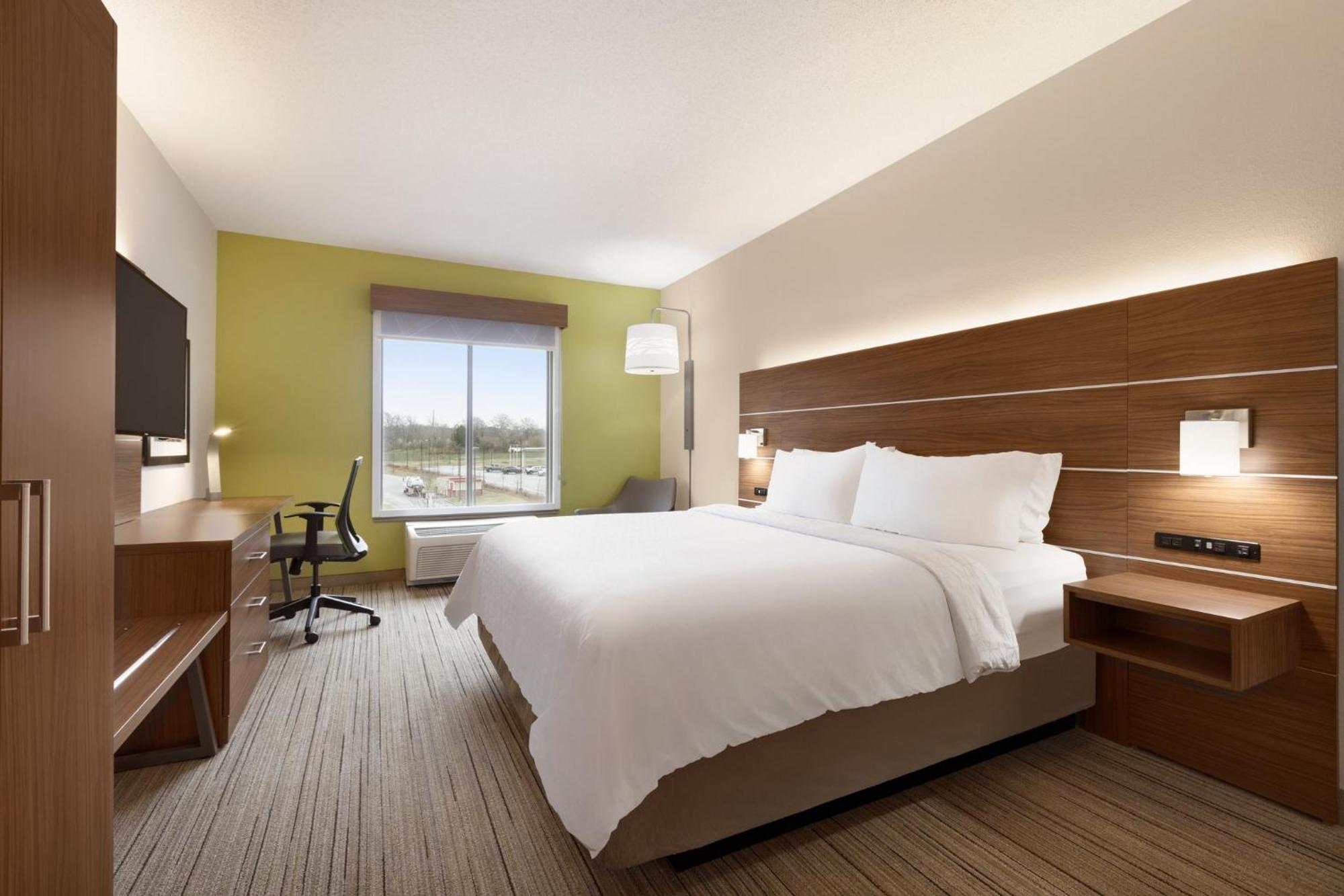 Holiday Inn Express Hotel & Suites Opelika Auburn By Ihg Екстериор снимка