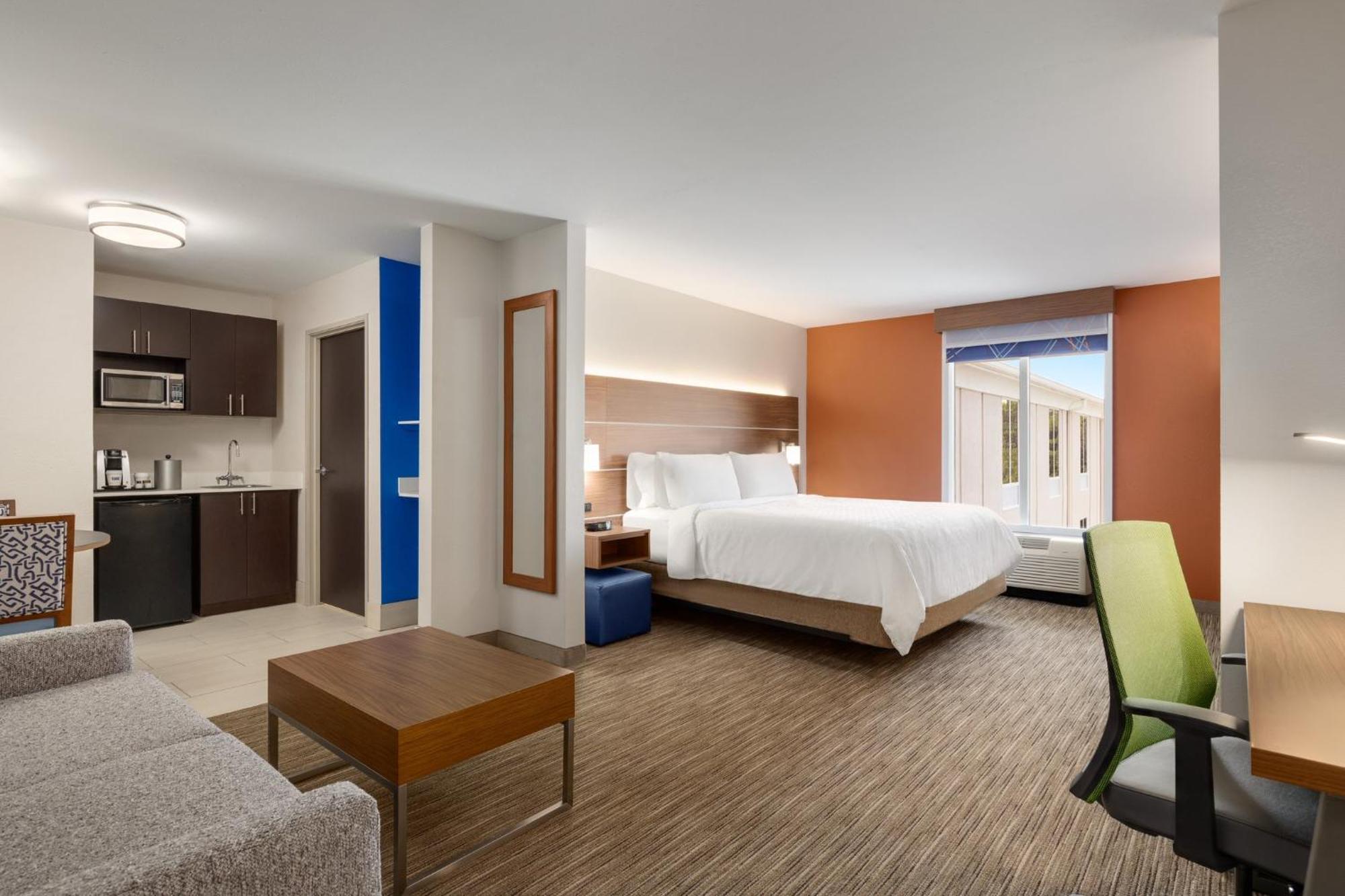 Holiday Inn Express Hotel & Suites Opelika Auburn By Ihg Екстериор снимка