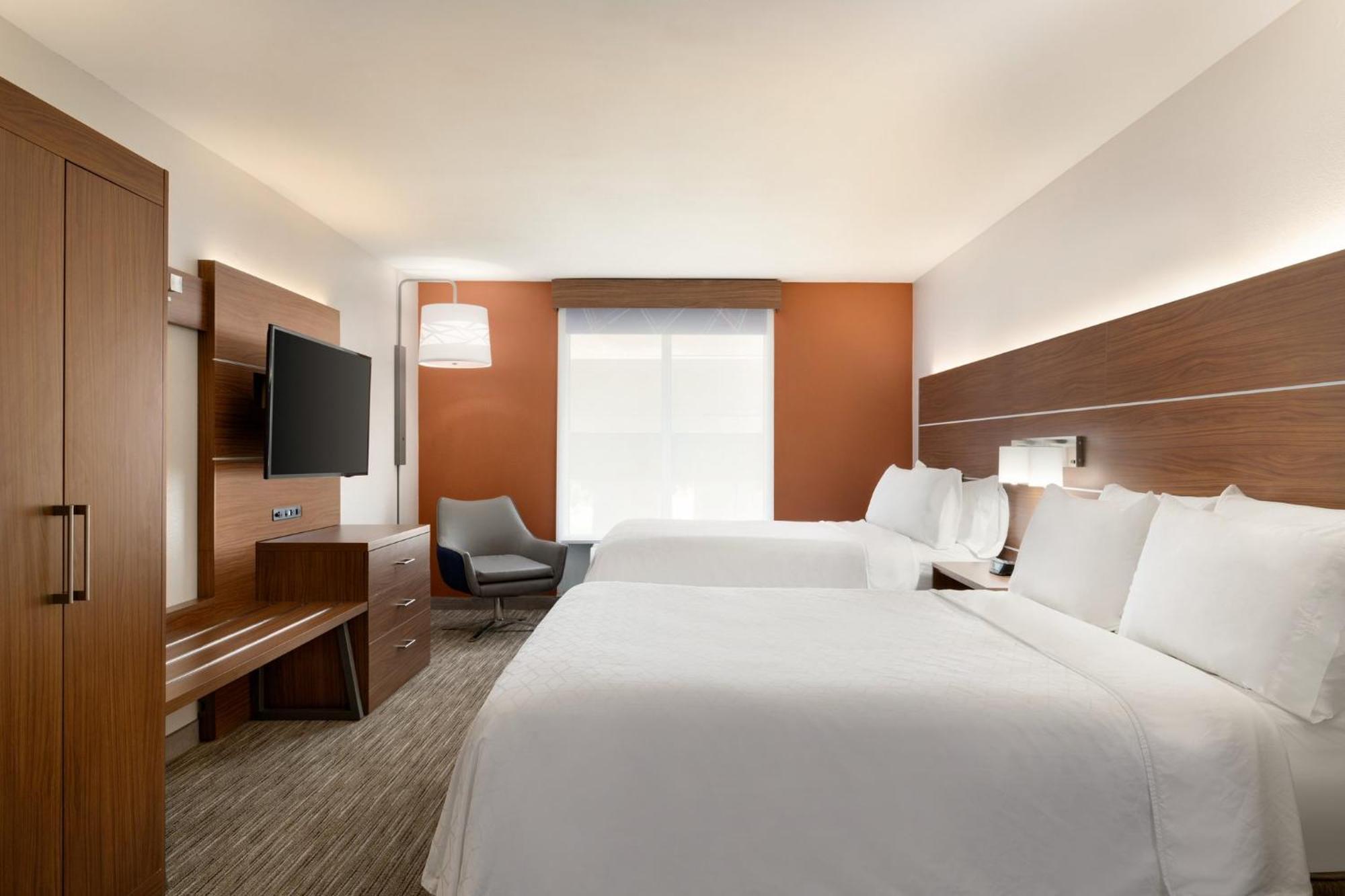 Holiday Inn Express Hotel & Suites Opelika Auburn By Ihg Екстериор снимка